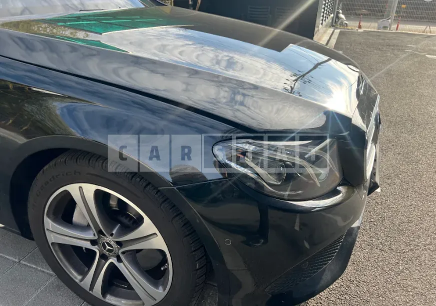 Photo 2 of 5: 2019 Mercedes-Benz E300, VIN WDDZF4JB2KA533189 — Korean insurance auction