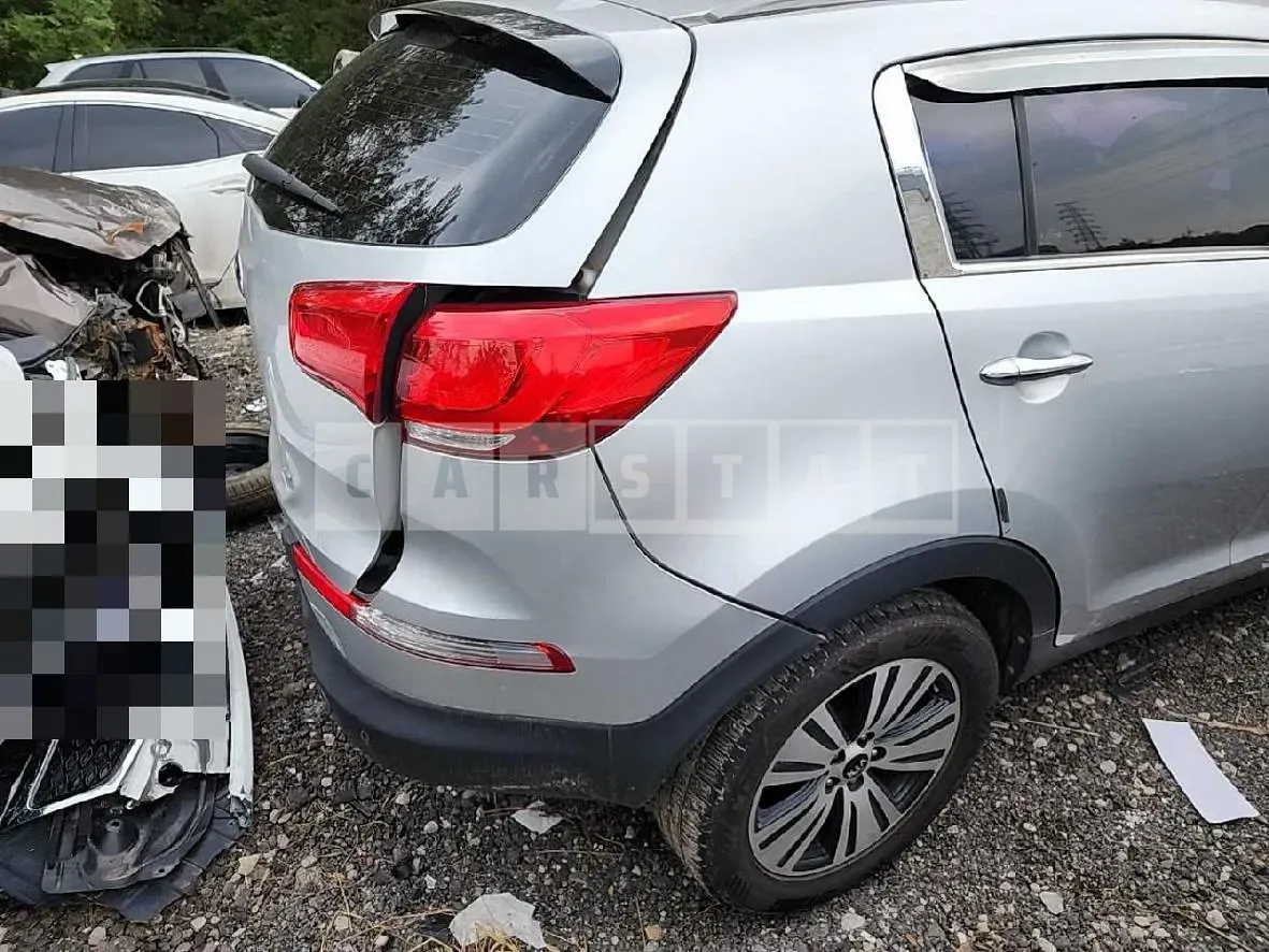 Photo 2 of 20: 2014 Kia Sportage R (2WD) — Korean insurance auction