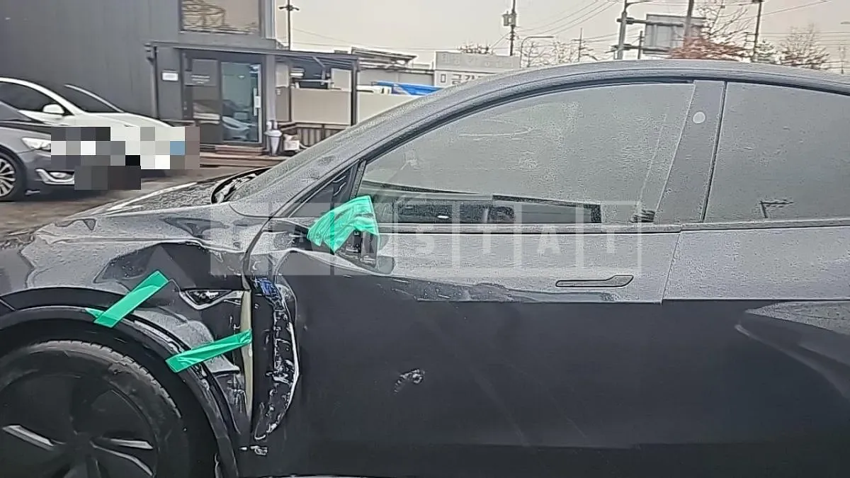 Photo 2 of 7: 2025 Tesla Model Y Long Range — Korean insurance auction