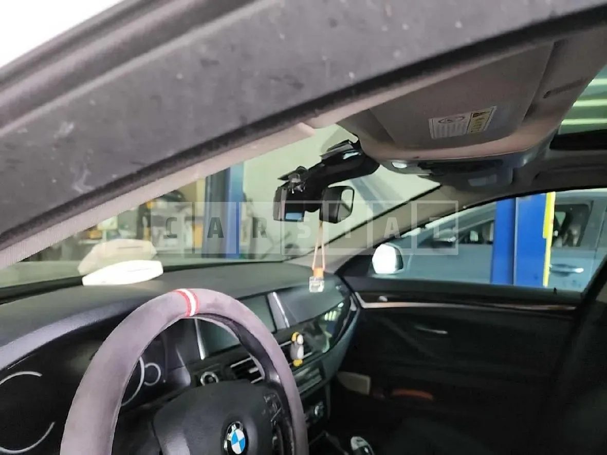 Photo 2 of 10: 2016 BMW 520d, VIN WBA5E5109GG203678 — Korean insurance auction