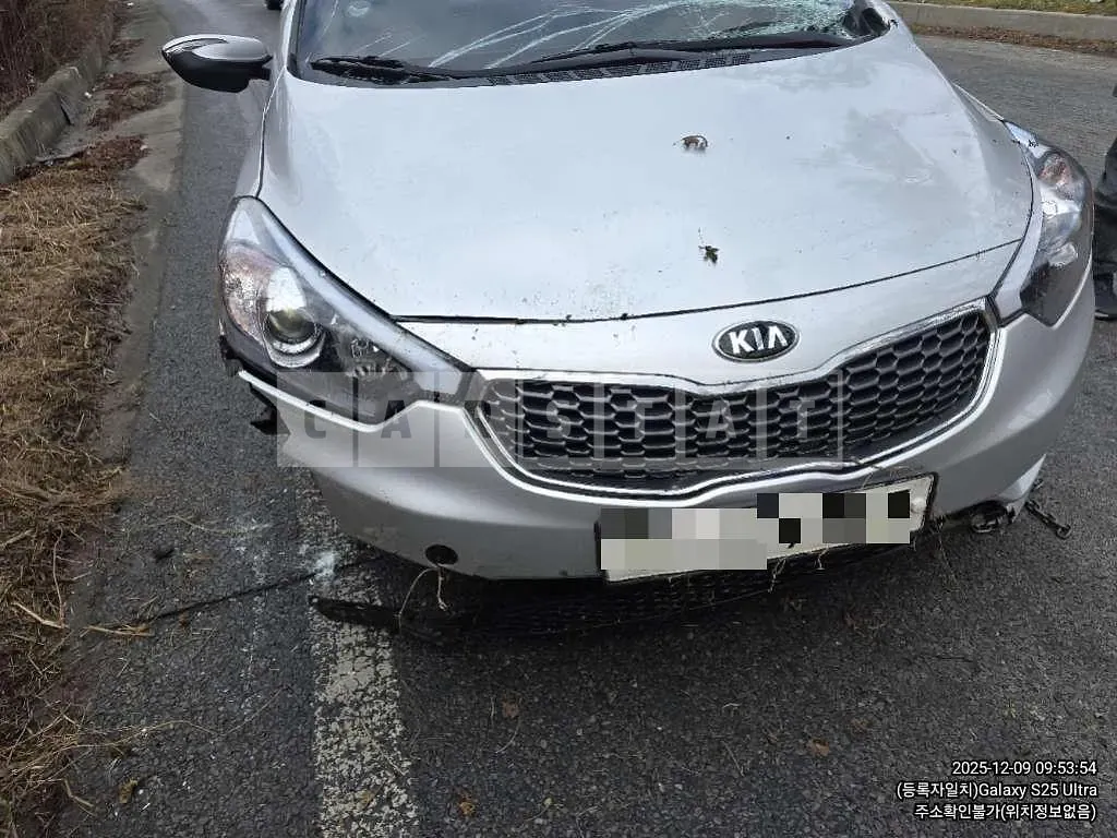 Photo 2 of 12: 2015 Kia Kz — Korean insurance auction