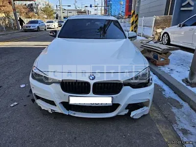 Photo 1 of 16: 2018 BMW 330i — Korean insurance auction