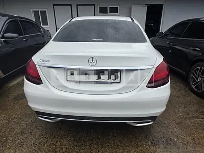 Photo 1 of 6: 2020 Mercedes-Benz C200, VIN W1KWF8AB3LR590577 — Korean insurance auction