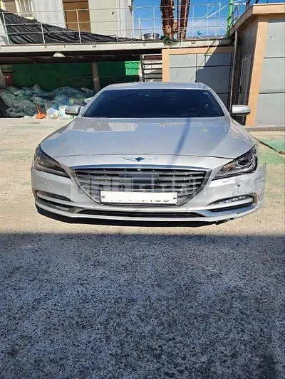 Photo 1 of 11: 2017 Hyundai Genesis G80, VIN KMHGM41DBJU241052 — Korean insurance auction