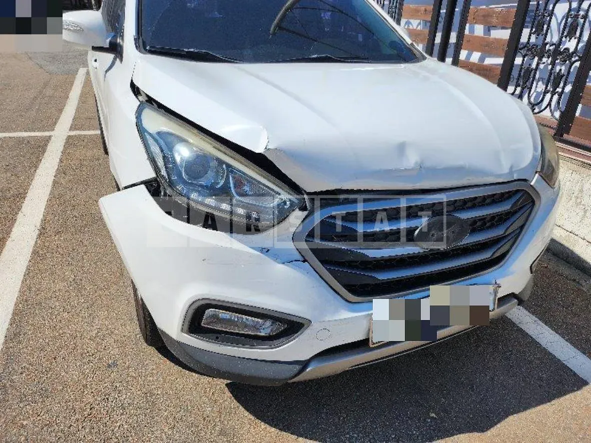 Photo 2 of 38: 2014 Hyundai Tucson — Korean insurance auction