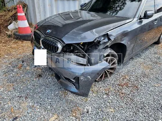 Photo 2 of 24: 2022 BMW 320i — Korean insurance auction