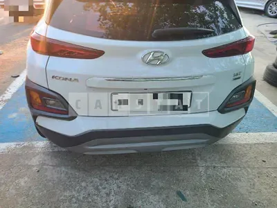 Photo 1 of 15: 2018 Hyundai Kona Gasoline 4WD — Korean insurance auction