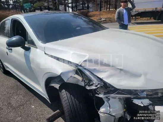 Photo 2 of 17: 2022 Kia K5 — Korean insurance auction