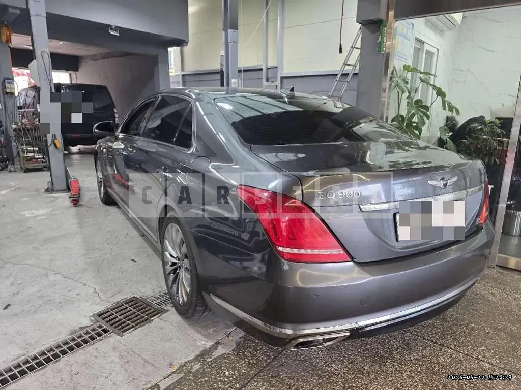 Photo 2 of 20: 2018 Genesis EQ900 — Korean insurance auction