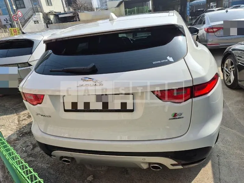 Photo 2 of 15: 2016 Jaguar F-Pace 30d — Korean insurance auction