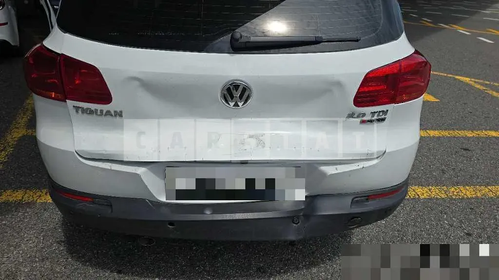 Photo 2 of 18: 2016 Volkswagen Tiguan 2.0 TDI BMT — Korean insurance auction