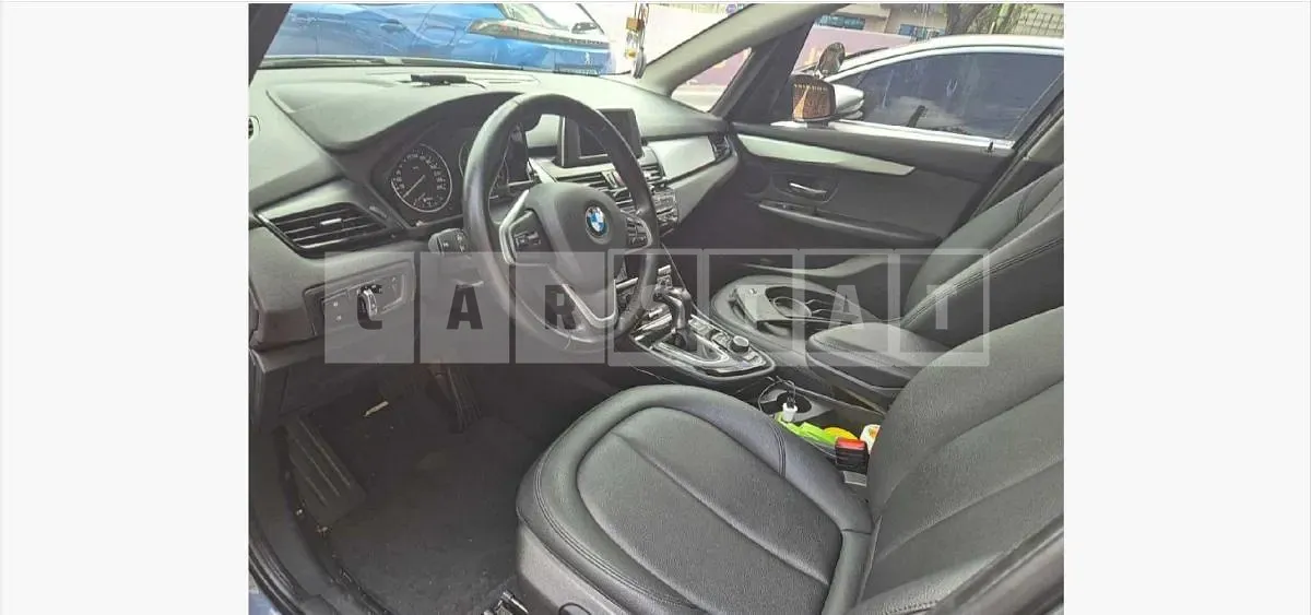 Photo 2 of 24: 2016 BMW Active Tourer — Korean insurance auction