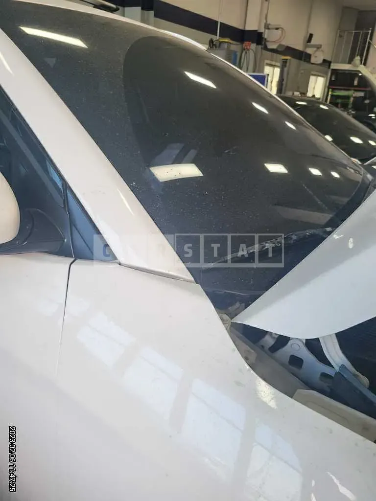 Photo 2 of 14: 2018 Hyundai Tucson, VIN KMHJ3812GJU602490 — Korean insurance auction