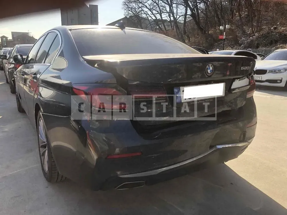 Photo 2 of 30: 2022 BMW 520i, VIN WBA11BH08NWX51205 — Korean insurance auction