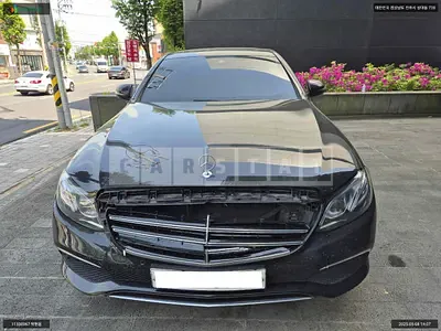 Photo 1 of 10: 2020 Mercedes-Benz E220d 4Matic, VIN W1KZF0FB0LA844381 — Korean insurance auction