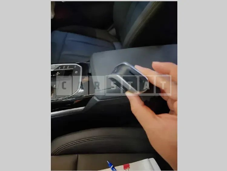 Photo 2 of 9: 2019 BMW 320d, VIN WBA5V510XKAJ53823 — Korean insurance auction