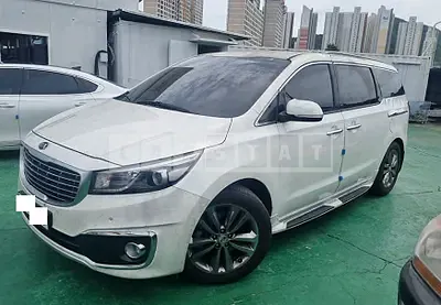 Photo 1 of 7: 2017 Kia Carnival, VIN KNAME811BHS282053 — Korean insurance auction