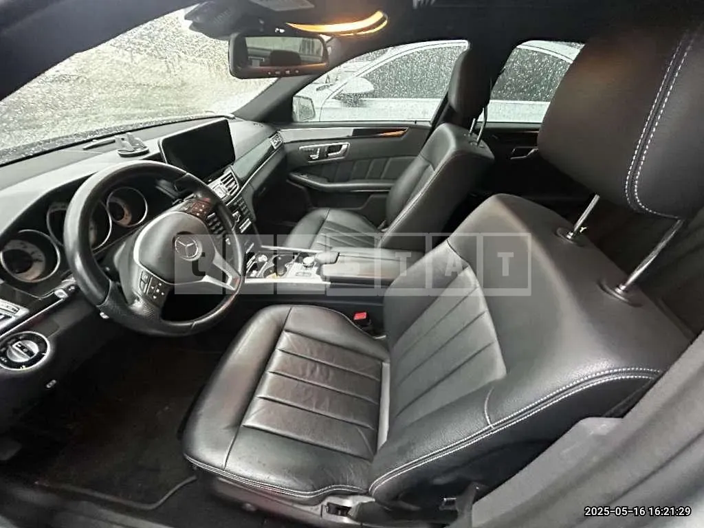 Photo 2 of 9: 2015 Mercedes-Benz E220 BlueTec — Korean insurance auction