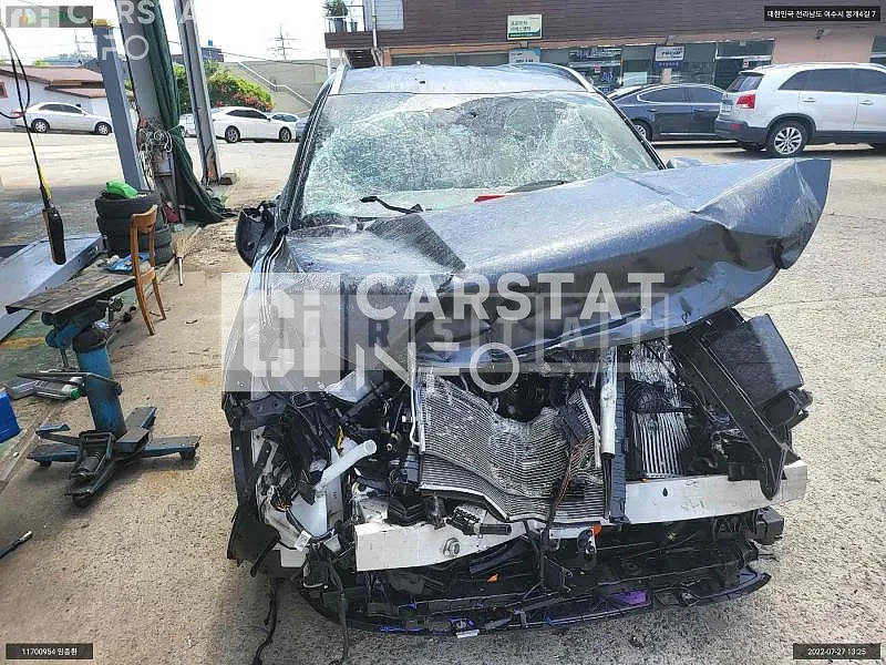 Photo 2 of 9: 2021 Kia Sorento, VIN KNARM81GBMA038525 — Korean insurance auction