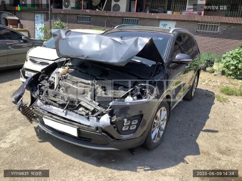 Photo 2 of 9: 2016 Kia Sorento /Sorrento, VIN KNAPK81ABGA225430 — Korean insurance auction