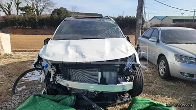 Photo 1 of 33: 2023 Kia Sorento, VIN KNARJ81FGPA201460 — Korean insurance auction