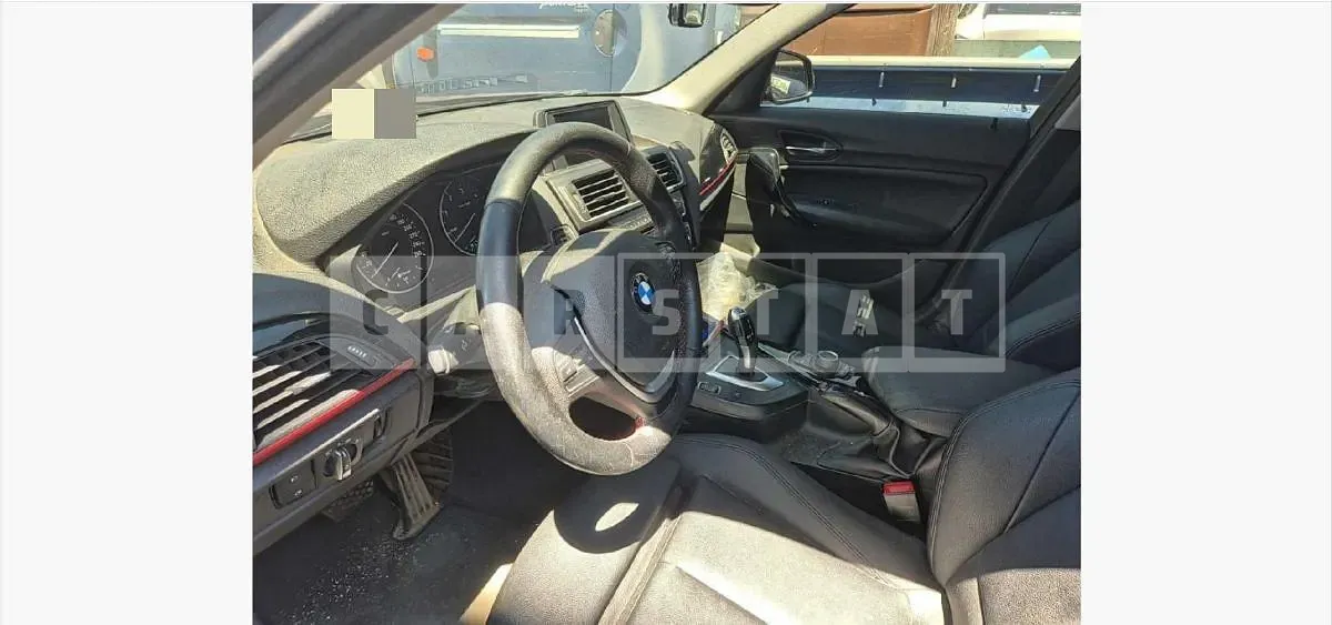 Photo 2 of 14: 2017 BMW 118d — Korean insurance auction