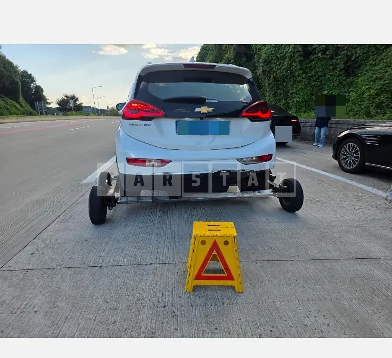 Photo 2 of 3: 2019 Chevrolet Volt Electric Car — Korean insurance auction