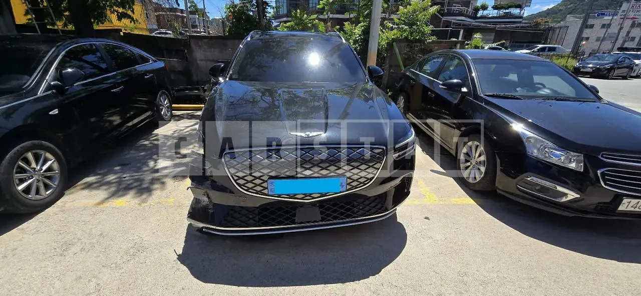 Photo 2 of 41: 2024 Genesis GV70 EV, VIN KMTMA811PRU007473 — Korean insurance auction