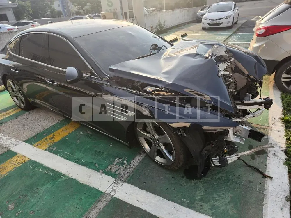 Photo 2 of 8: 2021 Genesis G80, VIN KMTGB41CBMU056246 — Korean insurance auction