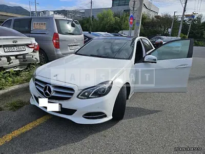 Photo 1 of 10: 2016 Mercedes-Benz E250 BlueTec 4Matic — Korean insurance auction