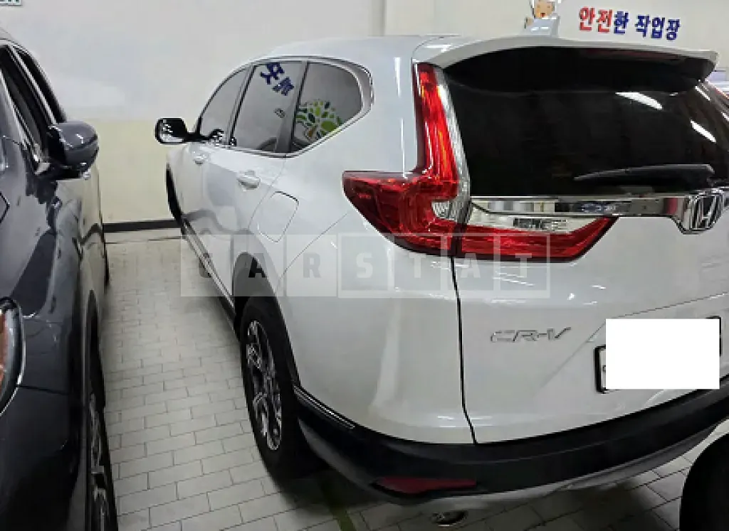 Photo 2 of 12: 2019 Honda CR-V 2WD — Korean insurance auction