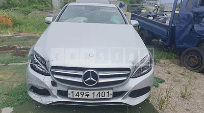 Photo 1 of 9: 2016 Mercedes-Benz C220d 4Matic — Korean insurance auction