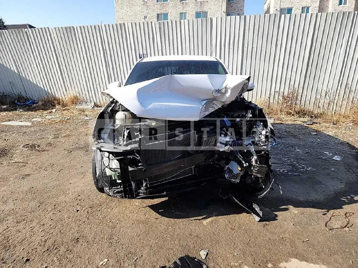 Photo 2 of 11: 2017 Hyundai Tucson TL 1.7, VIN KMHJ2815GHU385264 — Korean insurance auction