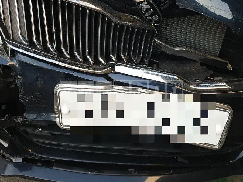 Photo 2 of 17: 2019 Kia The New K5 2.0, VIN KNAGS411BKA326339 — Korean insurance auction