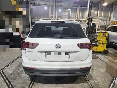 Photo 1 of 15: 2019 Volkswagen Tiguan 2.0 TDI — Korean insurance auction