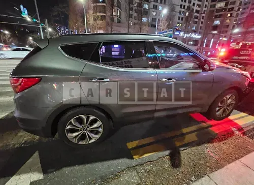 Photo 2 of 8: 2015 Hyundai Santa Fe, VIN KMHSW81UBFU515067 — Korean insurance auction