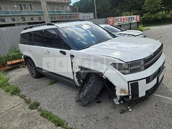 Photo 2 of 30: 2024 Hyundai Santa Fe — Korean insurance auction