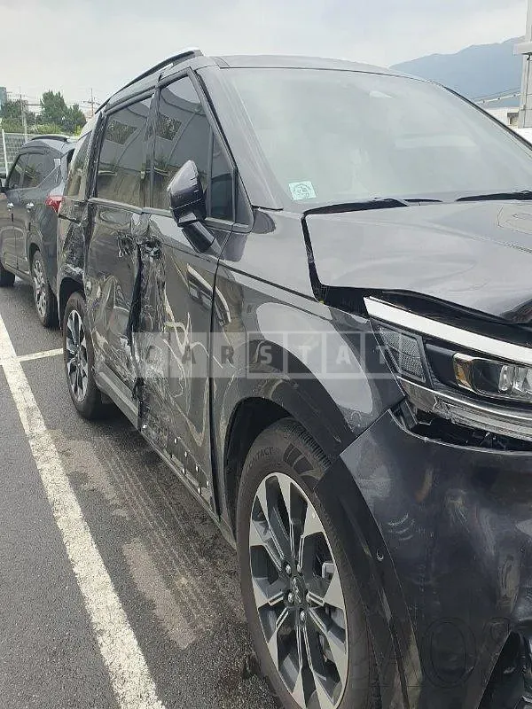 Photo 2 of 17: 2023 Kia Carnival, VIN KNANE813BPS303151 — Korean insurance auction