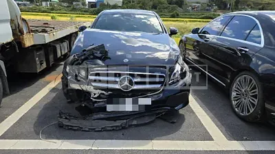 Photo 1 of 9: 2017 Mercedes-Benz E300 — Korean insurance auction
