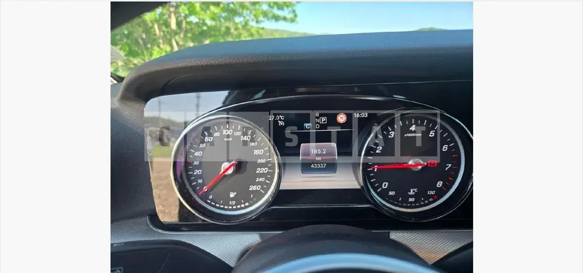 Photo 2 of 32: 2019 Mercedes-Benz E 300 — Korean insurance auction