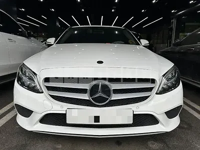 Photo 1 of 12: 2019 Mercedes-Benz C 200 — Korean insurance auction
