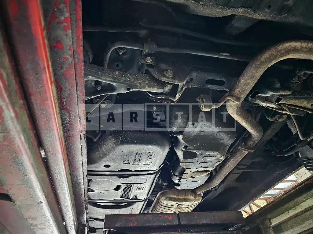 Photo 2 of 21: 2019 Kia Carnival, VIN KNAMC81ABKS487731 — Korean insurance auction