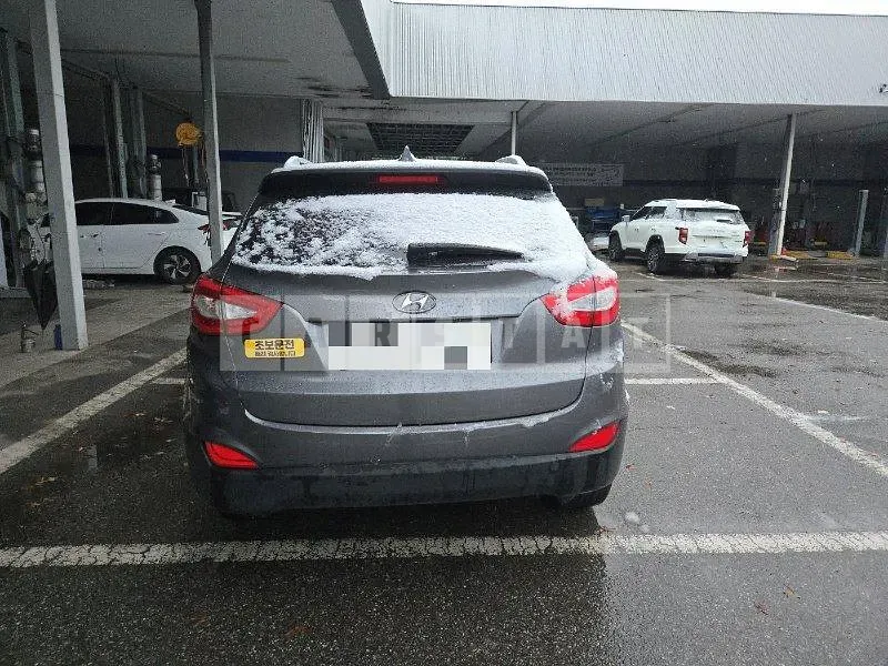 Photo 2 of 29: 2014 Hyundai Tucson ix — Korean insurance auction