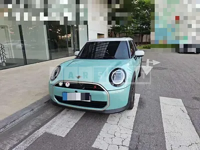 2024 MINI COOPER S FIVE-DOOR
