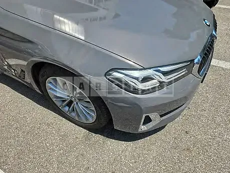 Photo 2 of 10: 2021 BMW 520i — Korean insurance auction