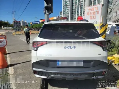Photo 1 of 33: 2023 Kia Sportage 1.6 Hybrid — Korean insurance auction
