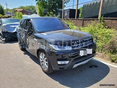 Photo 1 of 70: 2017 Land Rover Range Rover Sports 3.0d, VIN SALWA2FK3HA691227 — Korean insurance auction