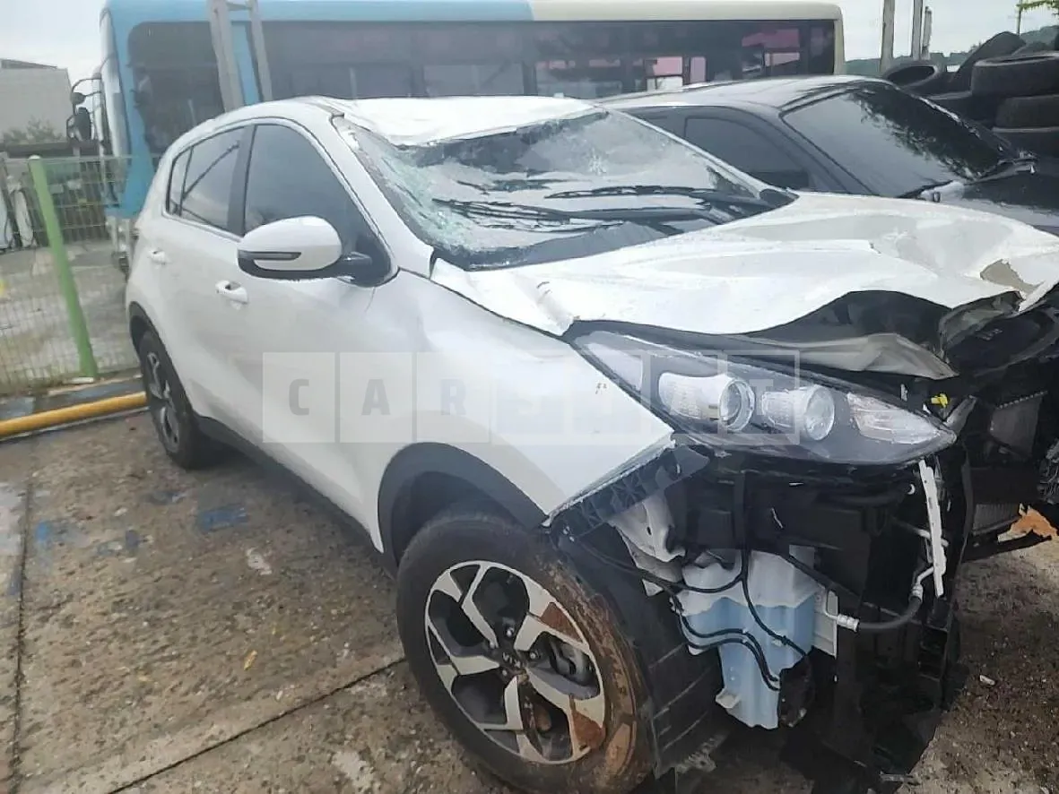 Photo 2 of 30: 2021 Kia Sportage, VIN KNAPL812GNK981833 — Korean insurance auction