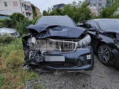 Photo 1 of 8: 2017 Kia Sorento 2.0 — Korean insurance auction