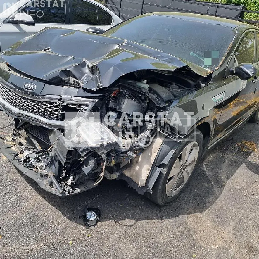 Photo 2 of 8: 2015 Kia K5 2.0 (Hybrid), VIN KNAGN41CBFA094470 — Korean insurance auction